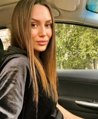 У меня есть все возможности, чтобы сделать наше время вместе незабываемым. Страсть, нежность и разнообразие - эти качества я могу предложить тебе. Я обладаю непревзойденными навыками и умею удовлетворять своего партнера на все сто процентов. У меня есть множество отзывов, которые подтверждают мою профессиональность и незабываемый опыт. Посмотри на мои фото и ты увидишь, какая я сексуальная и прекрасная. Встречай меня в Москве, и я покажу тебе мир наслаждения и удовольствия. 👠💋😘🔥 Фаина