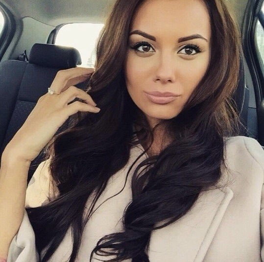 Я всегда готова познакомиться с новыми людьми и подарить им незабываемые моменты блаженства. Я живу в Москве, где воплощаю в жизнь самые смелые фантазии и желания моих клиентов. С моими услугами вы сможете погрузиться в мир удовольствия и раскрепощения. Я готова предложить вам различные возможности для получения удовольствия, включая классический секс, оральные ласки и многое другое. Мои клиенты остаются всегда довольны и оставляют положительные отзывы. В моем портфолио вы найдете много фото, чтобы убедиться в том, что вы сделаете правильный выбор. Жду тебя, чтобы воплотить все твои фантазии в реальность! 😉🌹 Рита